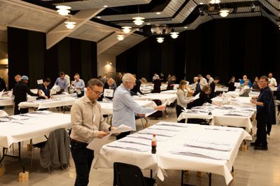 Stemmeoptællingen i MCH Herning Kongrescenter var slut omkring klokken 22.30 tirsdag aften.