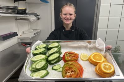Sofie Kobberøe Fink er udtaget til DM i Skills. Den 21-årige kvinde er bosat i Sdr. Felding og arbejder i Ringkøbing-Skjern Kulturcenter.