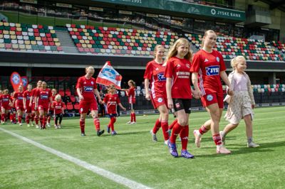 Silkeborg IF Q spiller sine kampe på Jysk Park og er søsterklub til superligaholdet.