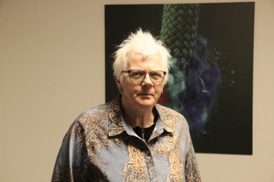 Anne-Marie Bjørn Kristensen har været formand for Ry Kunstforening siden 2018. Onsdag 8. april fejrer foreningen sit 50 års jubilæum.