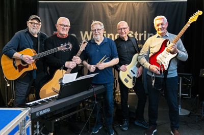 The Wiking Strings på en øveaften, hvor Ikast-Brande Avis kiggede forbi.