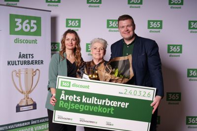 Med prisen som Årets Kulturbærer følger ikke kun anerkendelsen af Hanne Lukassens engagement, men også et rejsegavekort som en del af præmien.