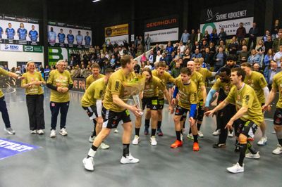 Fejringen af oprykningen til ligaen er for længst forbi i Skive fH. Truppen er allerede i fuld gang med at forbedre fysikken til turen op i den bedste række.