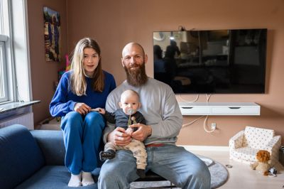 Jesper Nybøle Toustrup smed et opslag på Facebook-gruppen »Vores Herning«, hvor han spurgte andre forældre, om de oplevede konflikter i hjemmet i forbindelse med skærmtid.