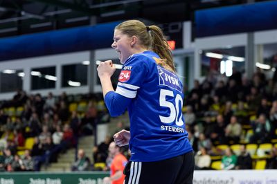 Signe Stenderup har skrevet under på en ny kontrakt med Silkeborg-Voel, hvor hun bliver backup for Filippa Idéhn i næste sæson.