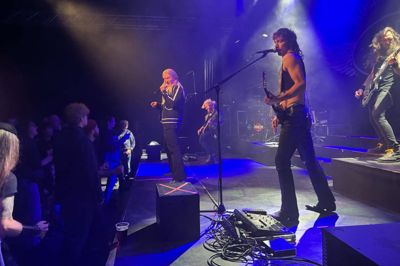 Junk Yard Drive spiller en udsolgt koncert i Den Gamle Biograf til november.