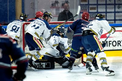 Rungsted fik testet Janis Fecers i Hernings mål. Det var dog især i powerplay, at Rungsted var giftige og gjorde den store forskel. Fire mål i overtal blev det til.