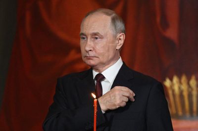 Ruslands præsident, Vladimir Putin, deltog sidste år i en gudstjeneste i forbindelse med den ortodokse påske.