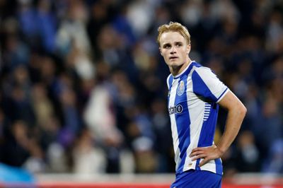 Victor Froholdt storroses af sin træner i FC Porto. Senest scorede han i søndagens sejr over Estoril.