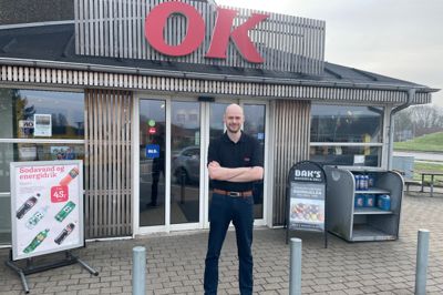 Kasper Omann Roed troede egentlig, at kursen skulle sættes mod øst om nogle år, men nu greb han muligheden for at overtage forpagtningen af OK, efter familien er faldet godt til i Kibæk.