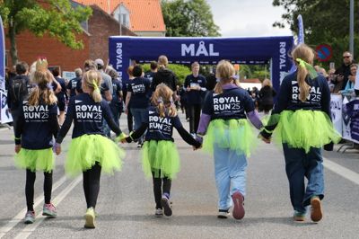 Den bevægelsesglæde og det fællesskab, der opstod under Royal Run 2025 i Viborg, lever videre, og nu er målet er få endnu flere ud at bevæge sig, meget gerne sammen med andre.