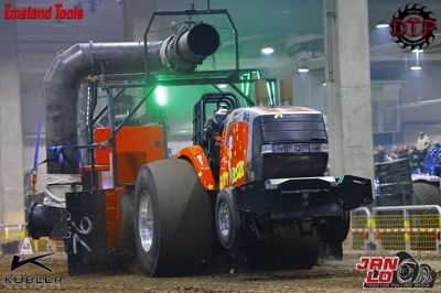 Betty Booze har base lokalt, og i den kommende tid kommer vi med på rejsen rundt til de udfordringer og bedrifter, der venter.