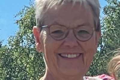 Anni Lolk er død, 83 år. Hun bisættes fra Vinderslev Kirke torsdag.