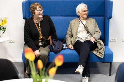 Det var en lang gåtur rundt på de lange gange, men så var det godt, at man kunne hvile benene lidt.