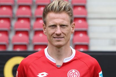 Niki Zimling - her som Mainz-spiller - er ny cheftræner i Horsens.