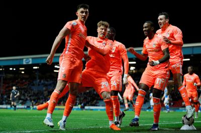 Coventry kunne juble over 1-1-udligningen af Bobby Thomas efter 84 minutters spil.