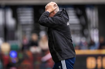 SIF-træner Kent Nielsen havde svært ved at skjule sin skuffelse på Jysk Park, hvor Fredericia udlignede dybt inde i overtiden.