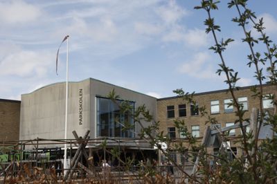 En elev fra Parkskolen i Herning er meldt savnet efter en badeulykke på en ferie i Italien.