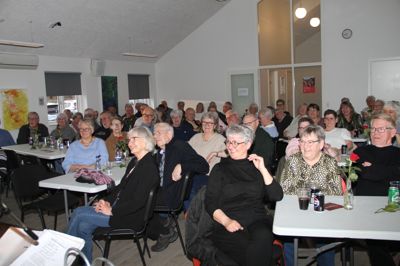 Et flot fremmøde på Ruskjærholm, lokalforeningens samlingssted, hvor orkesteret "Det Hule Host" gav koncert til fordel for landsindsamlingen.