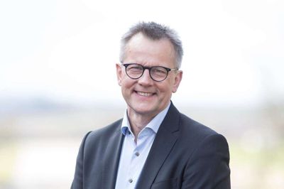 Anders G. Christensen (V), regionsrådsformand i Region Midtjylland, vil på baggrund af Folkebladets henvendelse se nærmere på sagen.