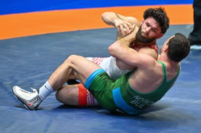 Danske Turpal Bisultanov vandt tirsdag EM-finalen i brydning i 87-kiloklassen over den olympiske mester, bulgareren Semen Novikov.