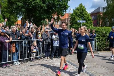 Kronprins Christian er den kongelige deltager ved Royal Run i Ringkøbing, og han ankommer til byen omkring kl. 12.30. Han skal formentlig løbe fem kilometer-ruten, hvor startskuddet lyder klokken 13.00. Men det er ikke officielt meldt ud endnu.