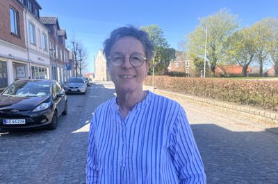 Lene Bredkjær, 59 år, Vildbjerg: - Det skal jeg overhovedet ikke tænke over. Det handler om at nyde livet. Jeg har nået en alder, hvor et par af mine bedste venner er faldet væk. Så jeg tager intet for givet. Jeg tager én dag ad gangen, nyder livet og gør det, jeg gerne vil. Er der noget, jeg ikke har råd til, sparer jeg op. Jeg udsætter ikke noget. Det er blevet meget vigtigt for mig med alderen. Tiden med mine børn, svigerbørn og børnebørn prioriteres også højt.