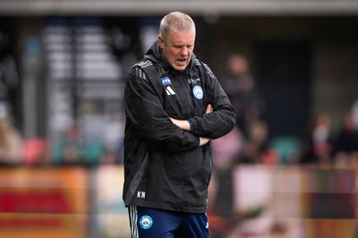 - Stort set siden den første kamp i kvalifikationsspillet har vi fået at vide, at vi skulle spille en skæbnekamp. Men vores skæbne er stadig ikke afgjort, så det har måske været at stramme den, griner Kent Nielsen før søndagens hjemmekamp mod Randers.