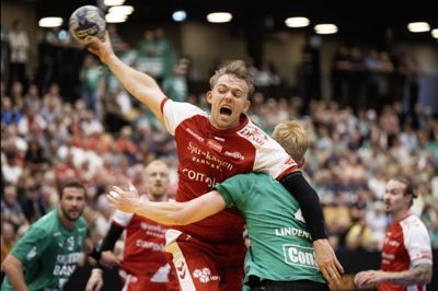 Thomas Arnoldsen startede ude i det første kvarter, men kom ind og gjorde en forskel for Aalborg, der slog Skjern.