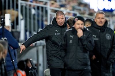 Tændingen var høj i guldbraget. Der blev gået til stålet på banen, og der var godt gang i lægterne. Men der var ikke mange åbne målchancer.