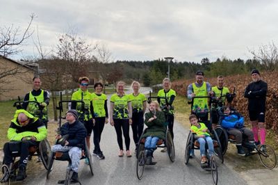 Fra en af de situationer hvor det lokale hold skal på tur. Det gør de en gang om måneden.