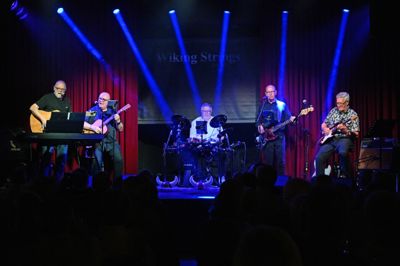 Wiking Strings gjorde det igen og støttede Bakkehuset med en udsolgt koncert – fra venstre Steen Hebsgaard, Jørgen Østergaard, Erhardt Godsk, Søren Lambæk og Frank Mogensen