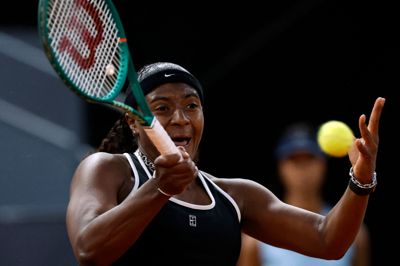 Hailey Baptiste leverede turneringens hidtil største overraskelse, da amerikaneren tirsdag slog verdensetteren Aryna Sabalenka i kvartfinalen i Madrid Open. I semfinalen skal hun op mod Mirra Andreeva fra Rusland.