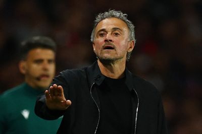 PSG-træner Luis Enriques mandskab var foran med 5-2 efter en times spil i Paris. Der venter dog hans hold en svær udekamp i næste uge i Tyskland, efter at Bayern fik reduceret til 4-5.