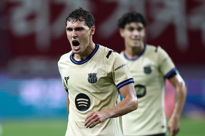 Andreas Christensen træner igen i Barcelona.