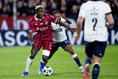 Franculino Djú fik et tilbageslag i forhold til sin tidligere lårskade i søndagens opgør mod AGF. Det påvirkede topscorerens løb og spil, fortæller cheftræner Mike Tullberg.