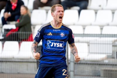 Tonni Adamsen har været bandvarm i de seneste kampe.