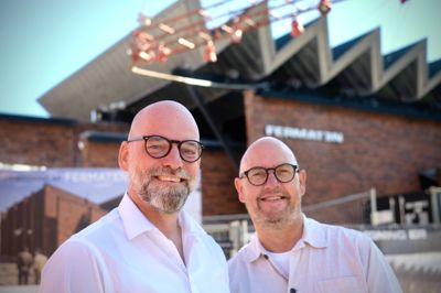 Leder af Fermaten Nicki Quist og bestyrelsesleder Ulrich Gorm Albrechtsen ser tilbage på et rigtig godt år for spillestedet - og et endnu bedre fremover.