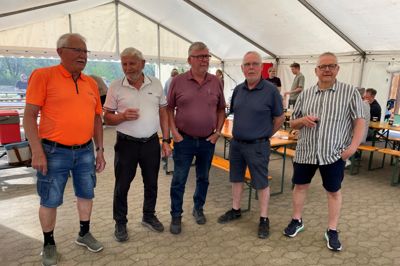 Brødrene Jakob, Niels, Holger, Martin og Villy hedder alle Haunstrup til efternavn, og lørdag satte de sammen med hver deres familier hinanden stævne i Jyllands Park Zoo, hvilket er en slags hjemmebane.