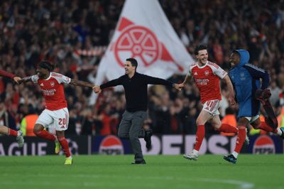 Mikel Arteta fejrer tirsdagens 1-0-sejr over Atletico Madrid og avancement til Champions League-finalen.