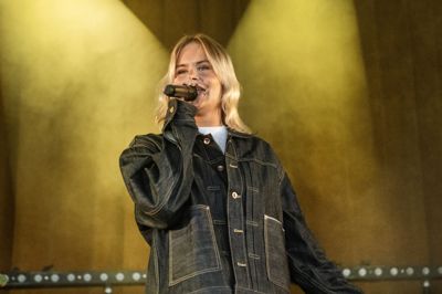 Annika er en af de danske kvindelige kunstnere, som dominerede danskernes afspilninger på Spotify i 2025. Konkret er antallet af streams af danske kvindelige kunstnere i Danmark steget med 35 procent i 2025 sammenlignet med året før.
