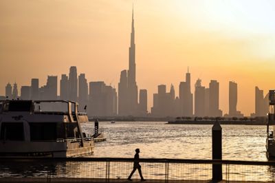 Hvidvasker har en stærk erhvervsmæssig tilknytning til Dubai, har han oplyst i retsmøde. Han blev anholdt af politiet, da han ville flyve fra Kastrup til Dubai 21. november sidste år.