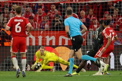 Bayern München fandt for sent en vej forbi Matvey Safonov i PSG-målet, og så snuppede PSG billetten til CL-finalen.