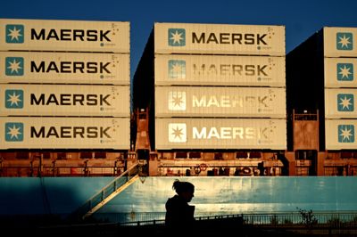 Et Mærsk-skib blev tidligere på ugen eskorteret gennem Hormuzstrædet af amerikansk militær, men situationen er ifølge topchef stadig svær.