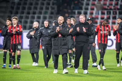 Sportschef Kristian Bach Bak (i.m.) brænder af ærgrelse over, at mesterskabet glippede. Men det hører med til at være en topklub, der altid kæmper med om titlerne, at man også nogle gange bliver ramt af tunge skuffelser.