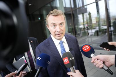 Morten Messerschmidt er fortsat ultimativ omkring, at han og Dansk Folkeparti ikke vil støtte en regering, der har Moderaterne med.