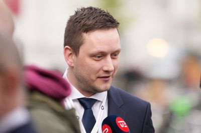 Jens-Frederik Nielsen, den grønlandske regeringsleder, deltager tirsdag i Copenhagen Democracy Summit i Skuespilhuset.
