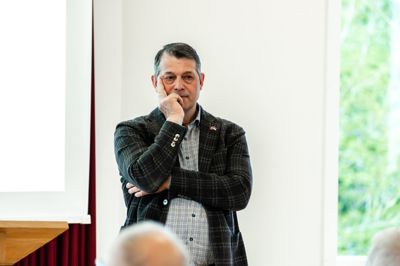 Der var både kritiske spørgsmål og gode, overordnede politiske drøftelser til Forum Brande. Snakken om ØK's slankekur på ny gjorde borgmester Ib Lauritsen (V) lidt træt.