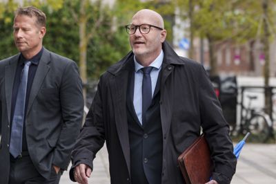 Det er gået den forkerte vej for Lars Boje Mathiesen og Borgernes Parti efter valgfesten 24. marts, hvor partiet kunne fejre, at det var kommet i Folketinget med fire mandater. Nu er kun Boje tilbage i folketingsgruppen.