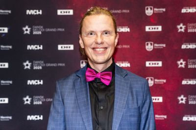 Ole Tøpholm har delt ud af sin grandprixekspertise på DR siden 2011 - med undtagelse af 2021, 2022 og 2023, hvor han modvilligt blev erstattet.